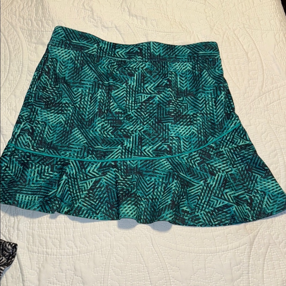 Patterned Black and Teal Skirt Set - Picture 5 of 7